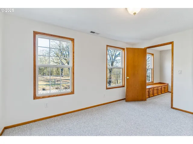 $1,475,000 | 2665 North Pacific Highway West, Rickreall, OR 97371