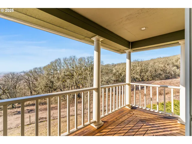 $1,475,000 | 2665 North Pacific Highway West, Rickreall, OR 97371