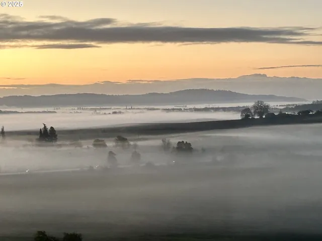 $1,475,000 | 2665 North Pacific Highway West, Rickreall, OR 97371