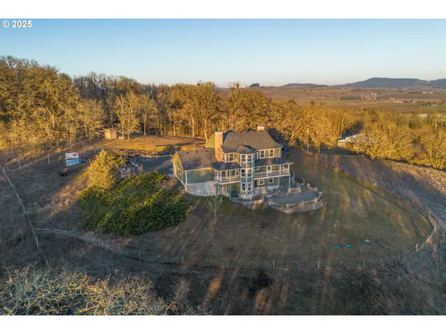$1,475,000 | 2665 North Pacific Highway West, Rickreall, OR 97371