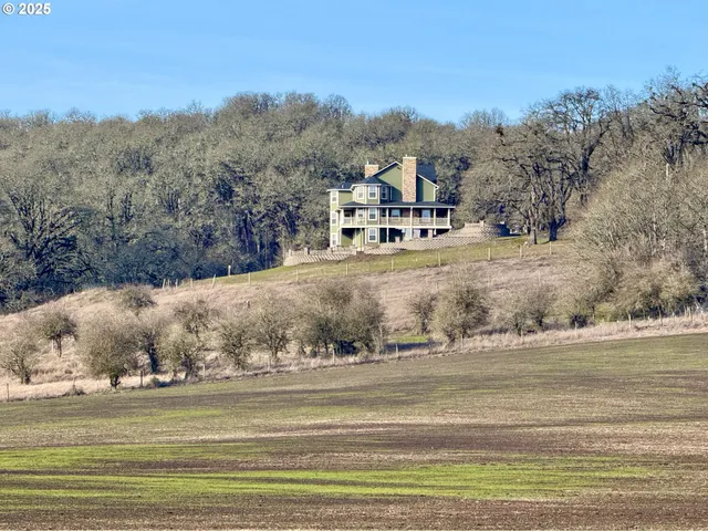 $1,475,000 | 2665 North Pacific Highway West, Rickreall, OR 97371