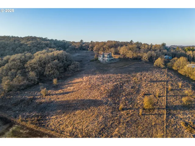 $1,475,000 | 2665 North Pacific Highway West, Rickreall, OR 97371