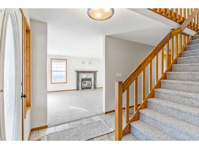 $1,475,000 | 2665 North Pacific Highway West, Rickreall, OR 97371