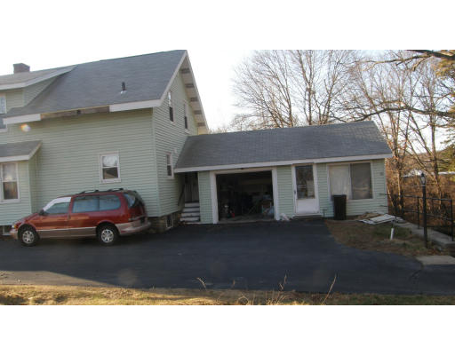 49 Ideal Road Worcester, MA 01604 - Photo 3 of 7 Gallery Image 3