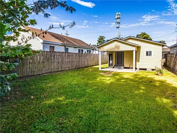 $1,350 | 805 Ave A, Westwego, LA 70094