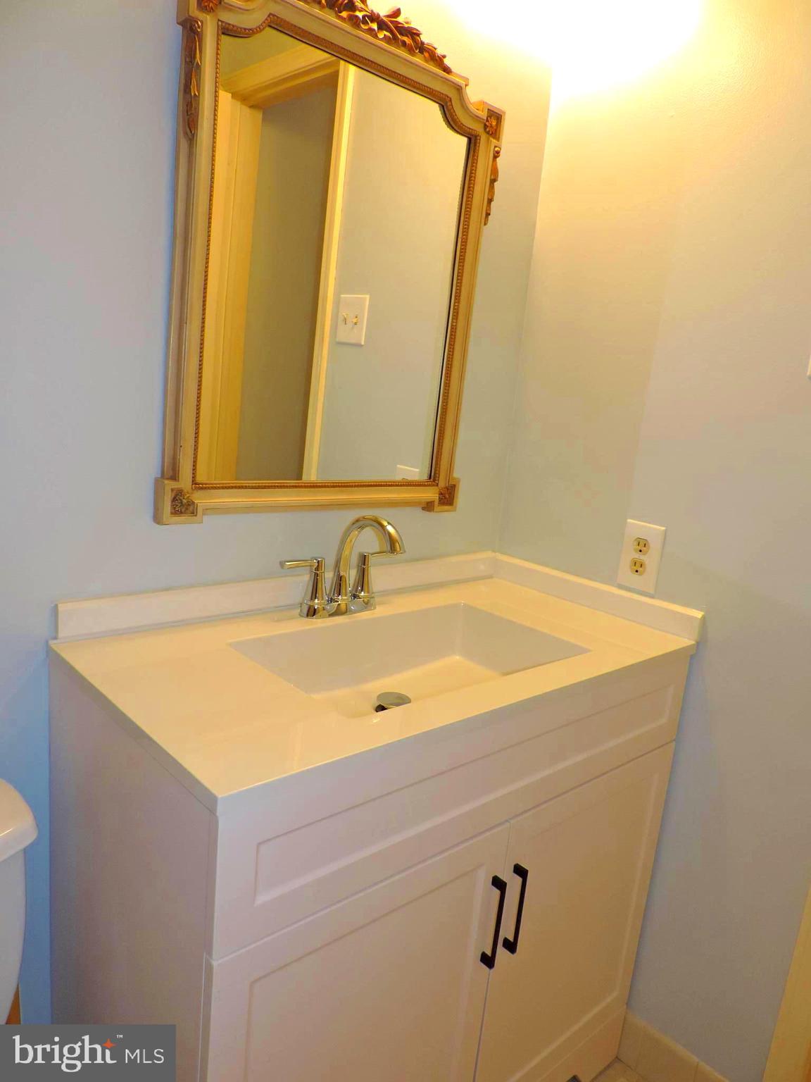 1148 Bartlett Road, Unit 112 Chesterbrook, PA 19087 - Photo 16 of 22 2nd Bathroom