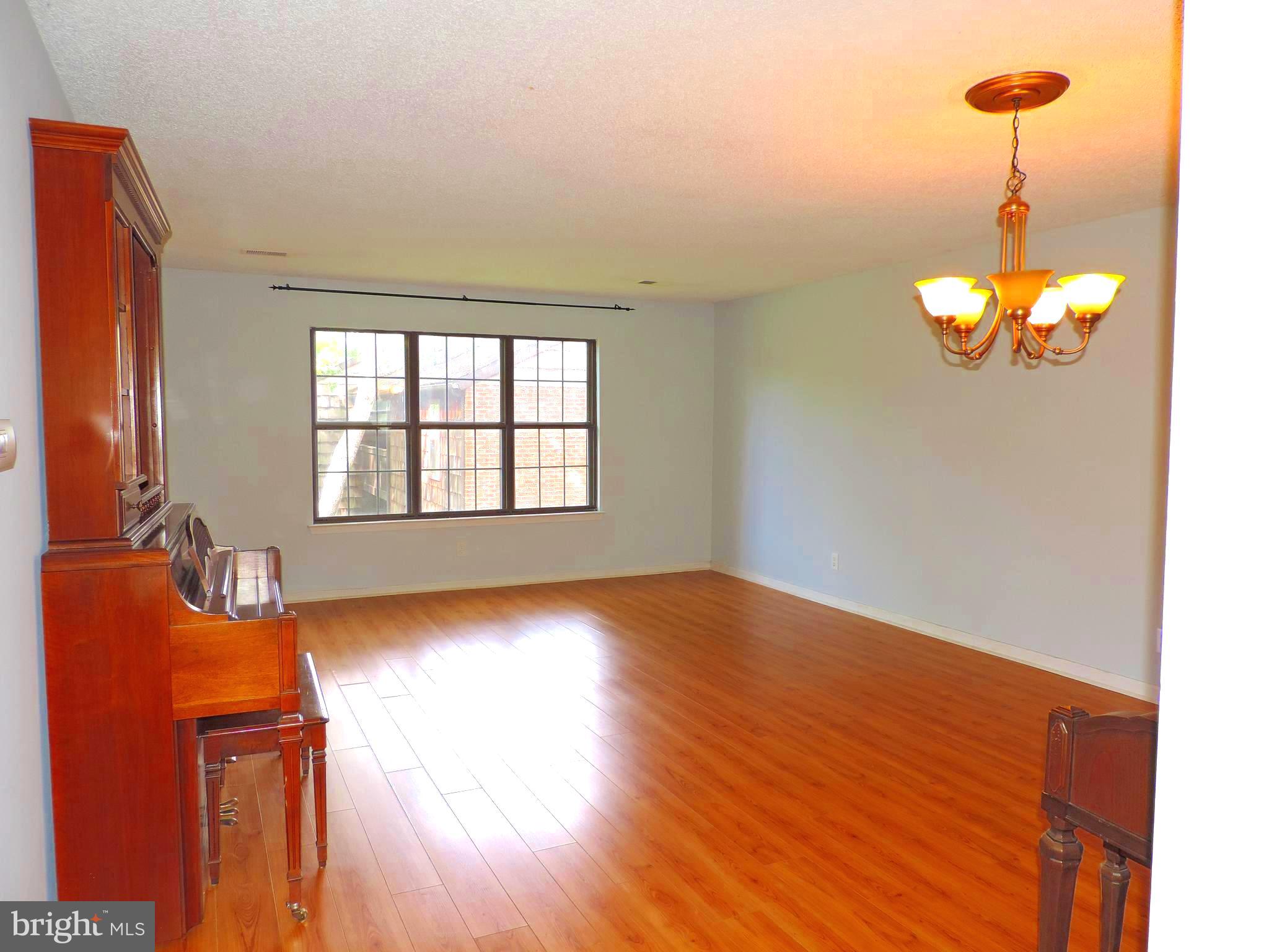 1148 Bartlett Road, Unit 112 Chesterbrook, PA 19087 - Photo 5 of 22 Family Room