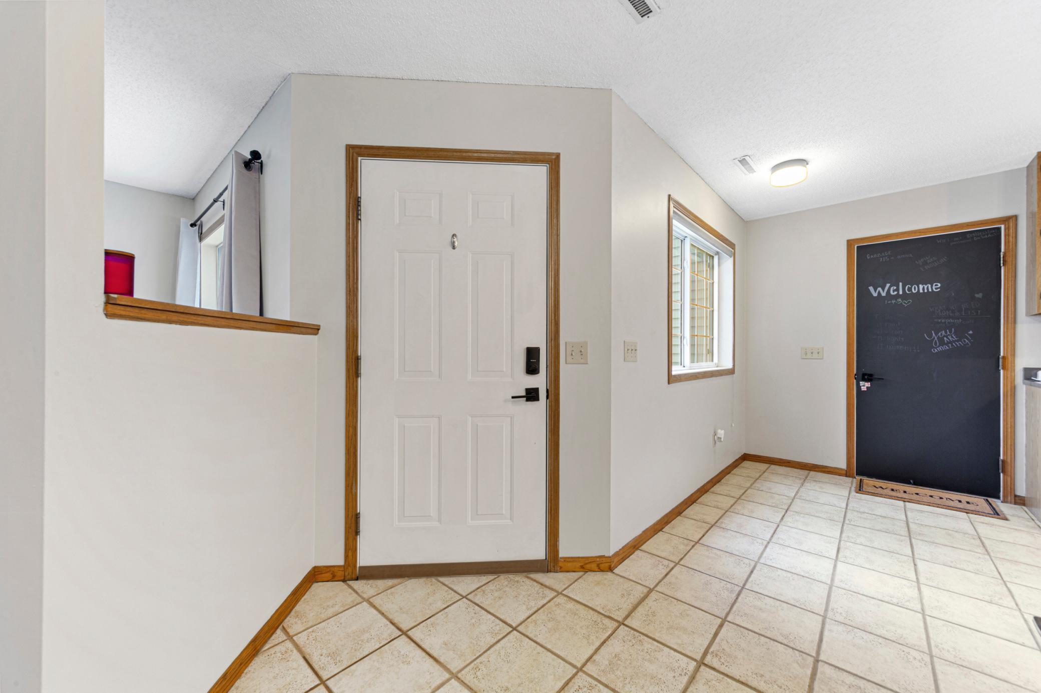 11 Restless Court Mankato, MN 56003 - Photo 3 of 28