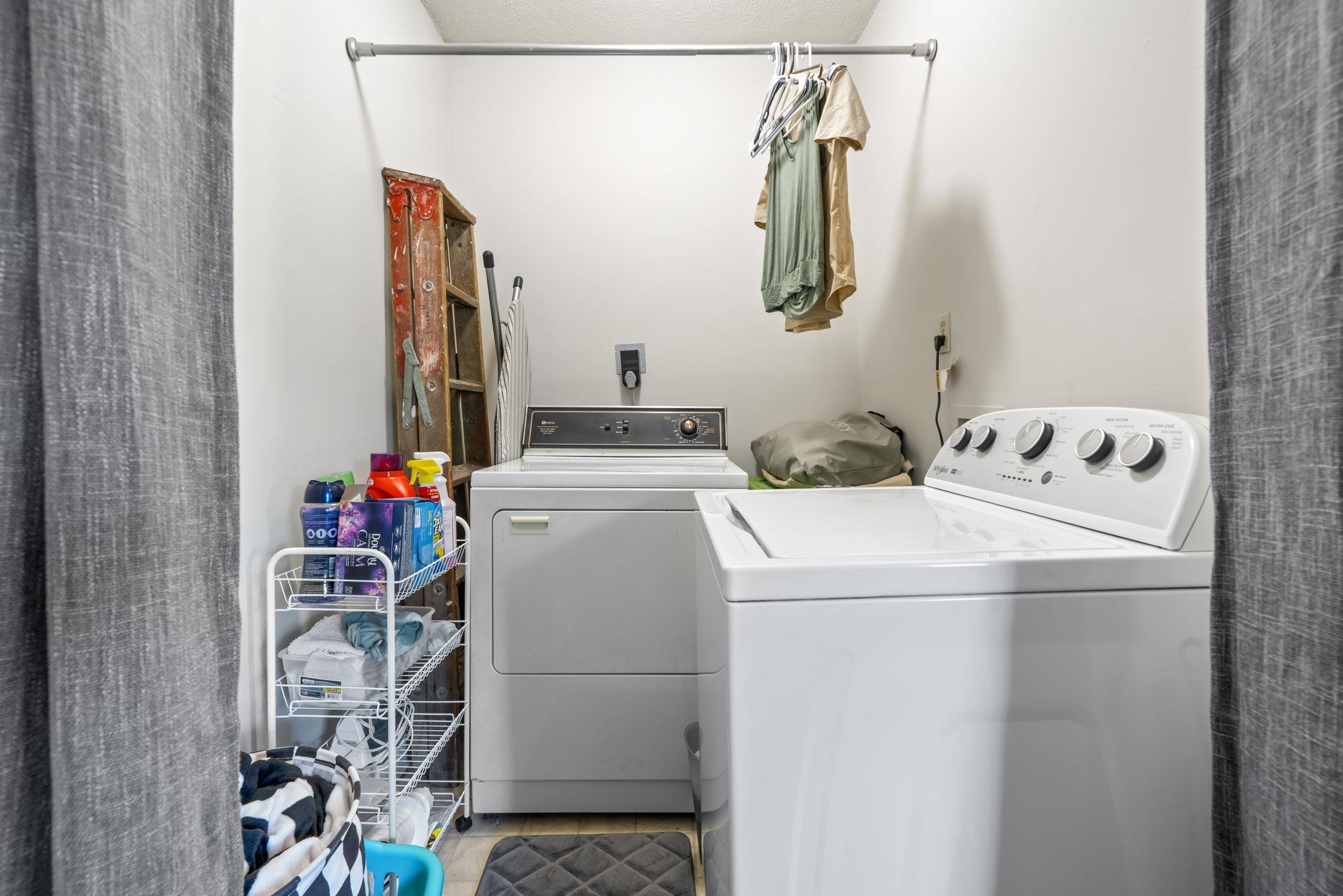 16 Meetinghouse Hill Road New Boston, NH 03070 - Photo 18 of 46