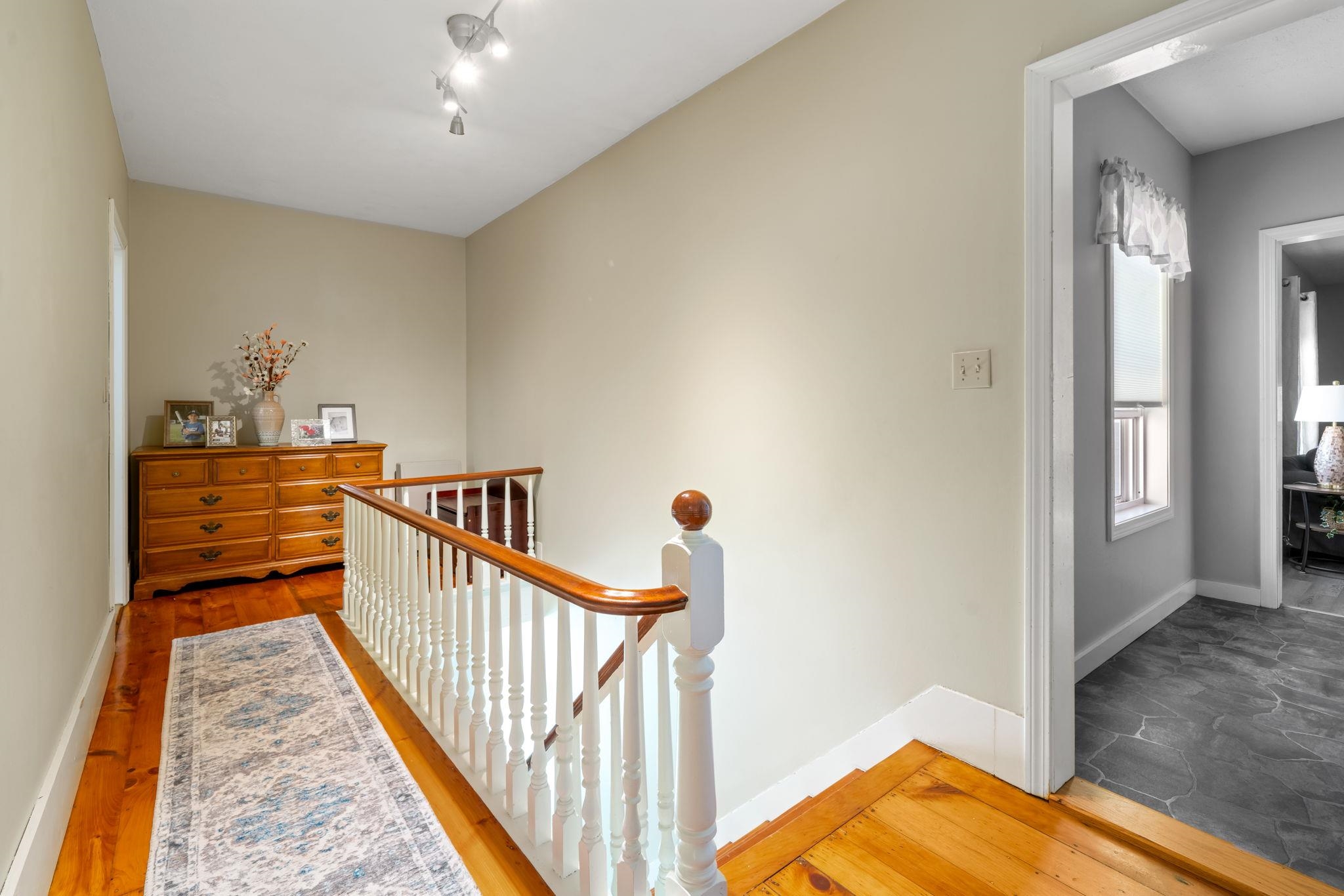 16 Meetinghouse Hill Road New Boston, NH 03070 - Photo 2 of 46