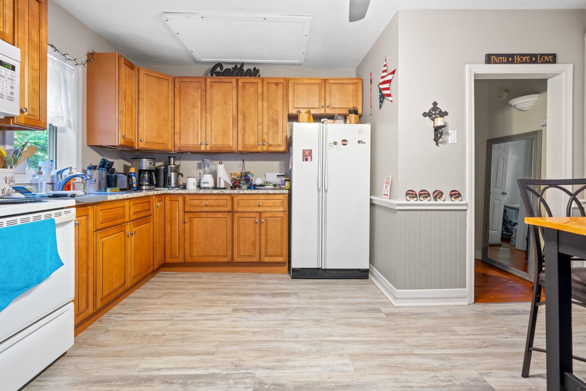 16 Meetinghouse Hill Road New Boston, NH 03070 - Photo 22 of 46