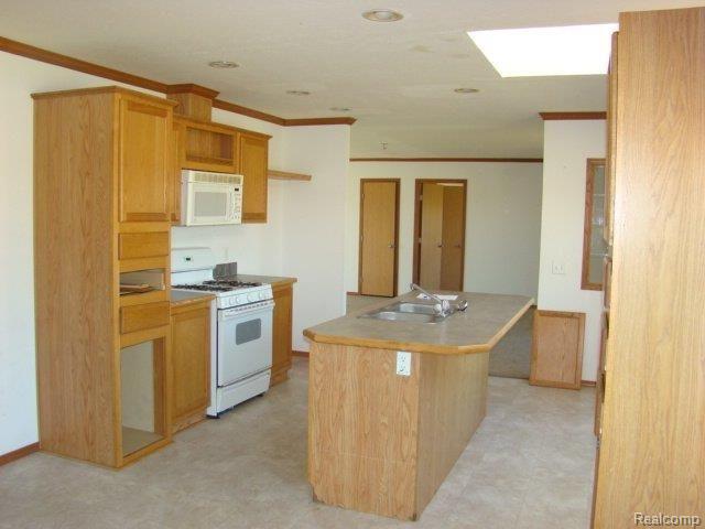 Kitchen.JPG
