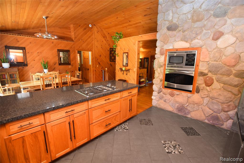 5298 Clear Lake Road North Branch, MI 48461 - Photo 6 of 44