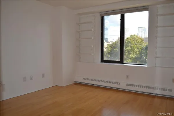 $3,850 | 4 Martine Avenue, Unit 306, White Plains, NY 10606