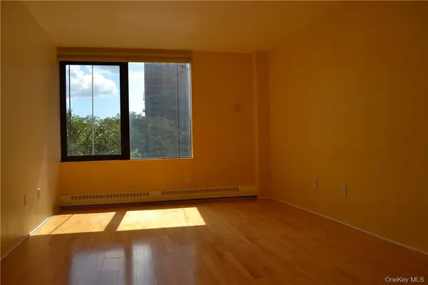 $3,850 | 4 Martine Avenue, Unit 306, White Plains, NY 10606