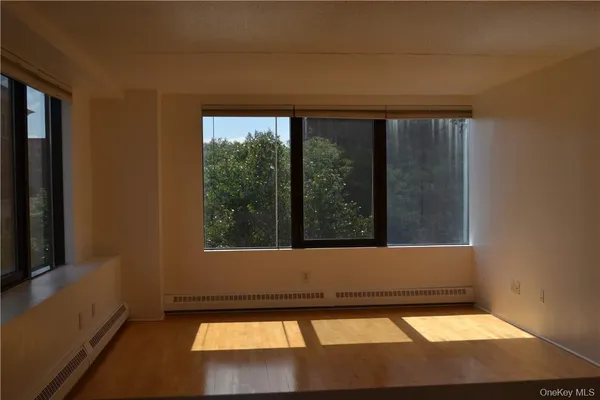 $3,850 | 4 Martine Avenue, Unit 306, White Plains, NY 10606