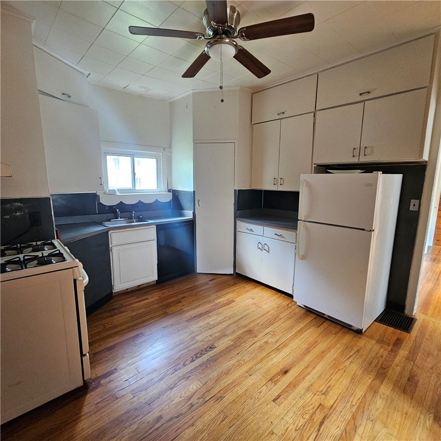 9 Rowley Street, Unit 3 Rochester, NY 14607 - Photo 4 of 19 Gallery Image 4