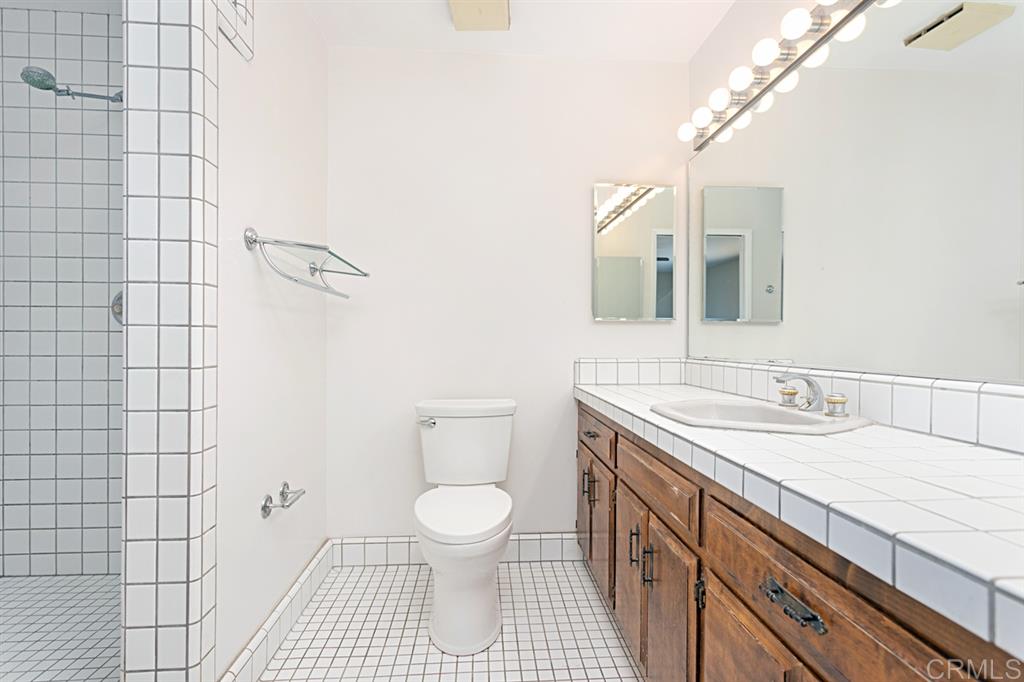 121 Alva Lane Fallbrook, CA 92028 - Photo 17 of 25 Gallery Image 17