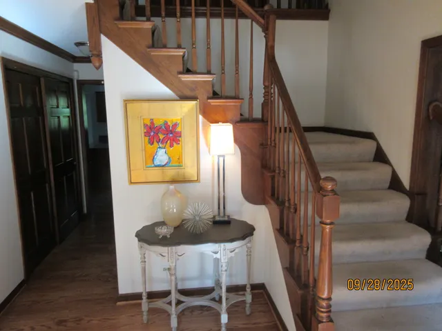 a view of entryway and hall