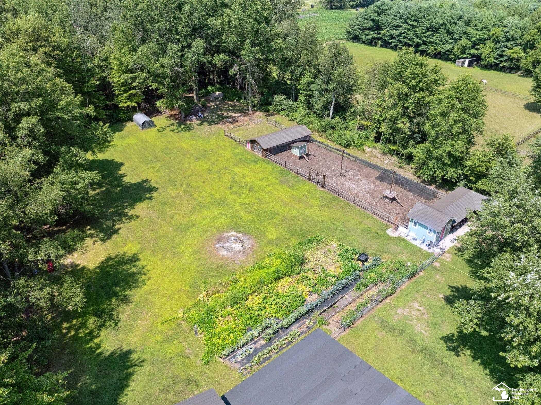 8092 Summerfield Road Petersburg, MI 49270 - Photo 66 of 72 50184508-472a3151-c865-47f9-9581-c48de96e2573.JPG