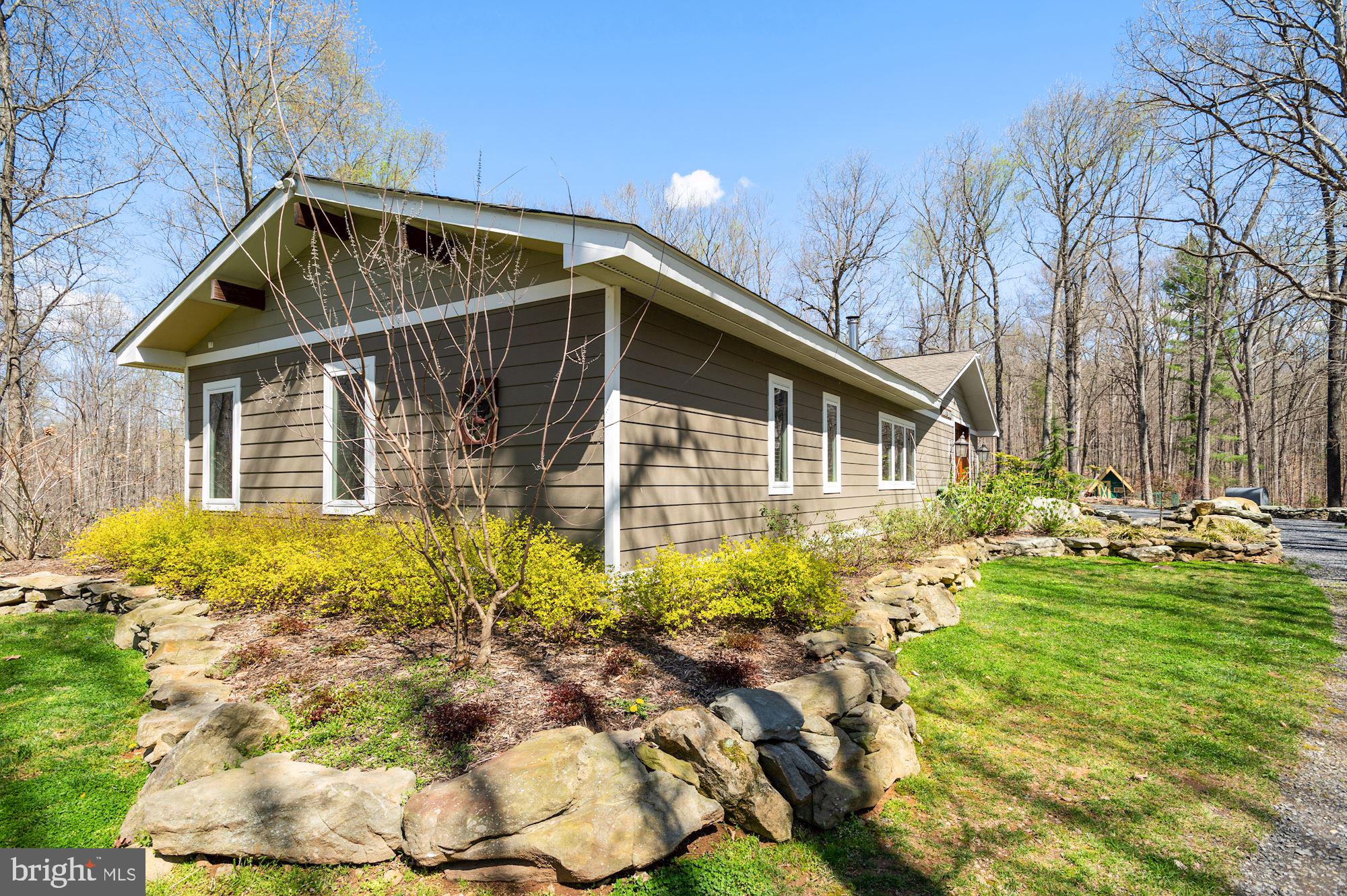 6480 Fireside Place Marshall, VA 20115 - Photo 34 of 36 Side of home