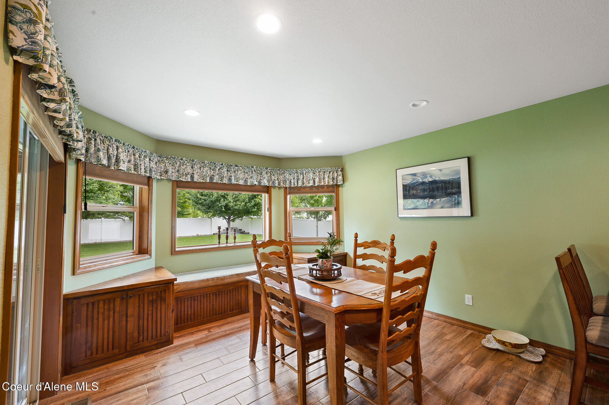 2899 North Radiant Star Road Post Falls, ID 83854 - Photo 7 of 40 9