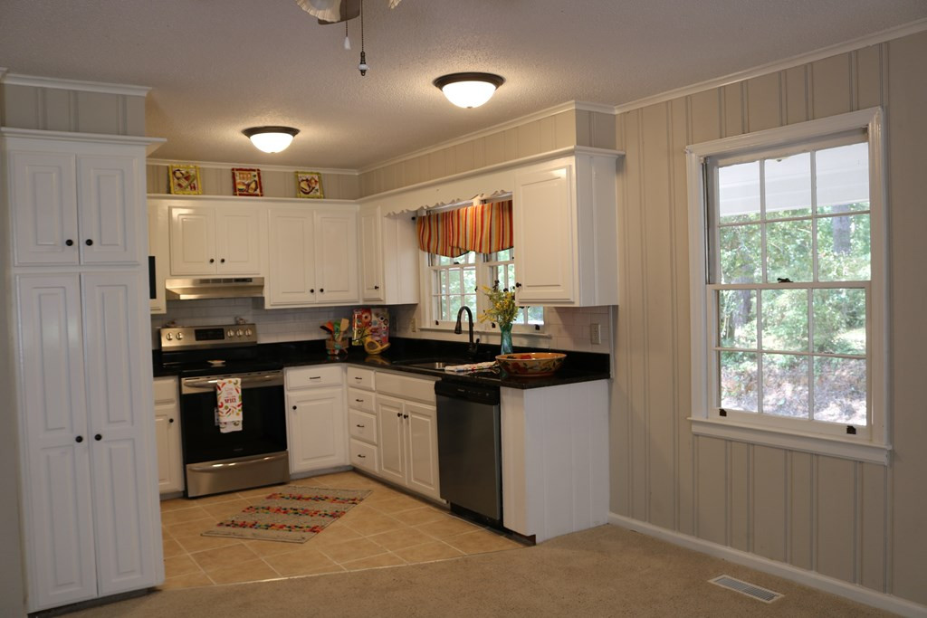 407 Aumond Road Augusta, GA 30909 - Photo 8 of 28