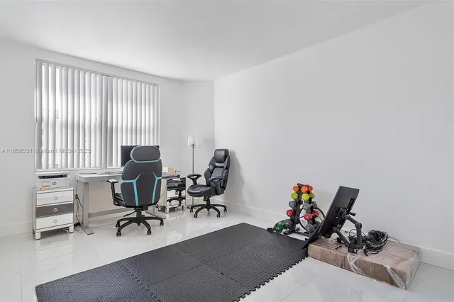 $3,750 | 1980 South Ocean Drive, Unit 19G, Hallandale Beach, FL 33009