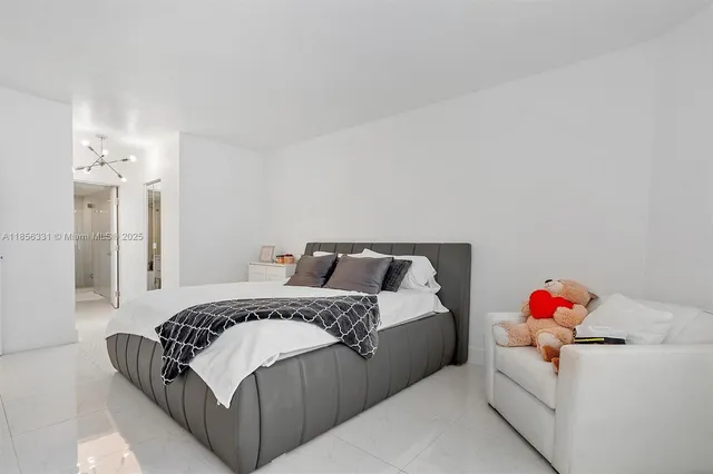 $3,750 | 1980 South Ocean Drive, Unit 19G, Hallandale Beach, FL 33009