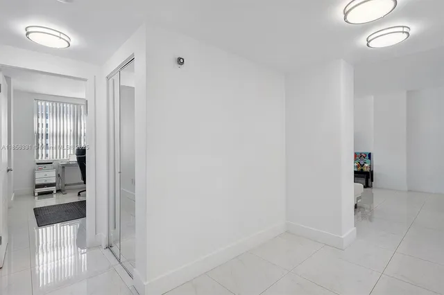 $3,750 | 1980 South Ocean Drive, Unit 19G, Hallandale Beach, FL 33009