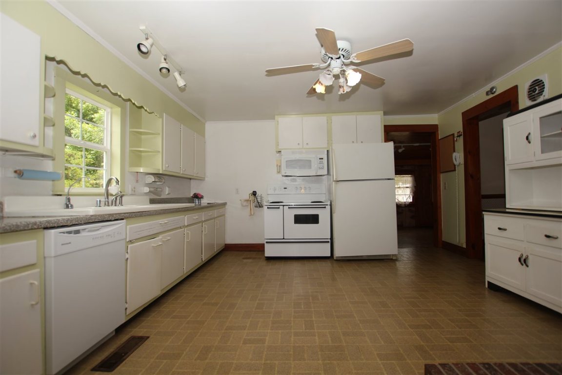 595 Terrapin Crossing Road Pickens, SC 29671 - Photo 26 of 36