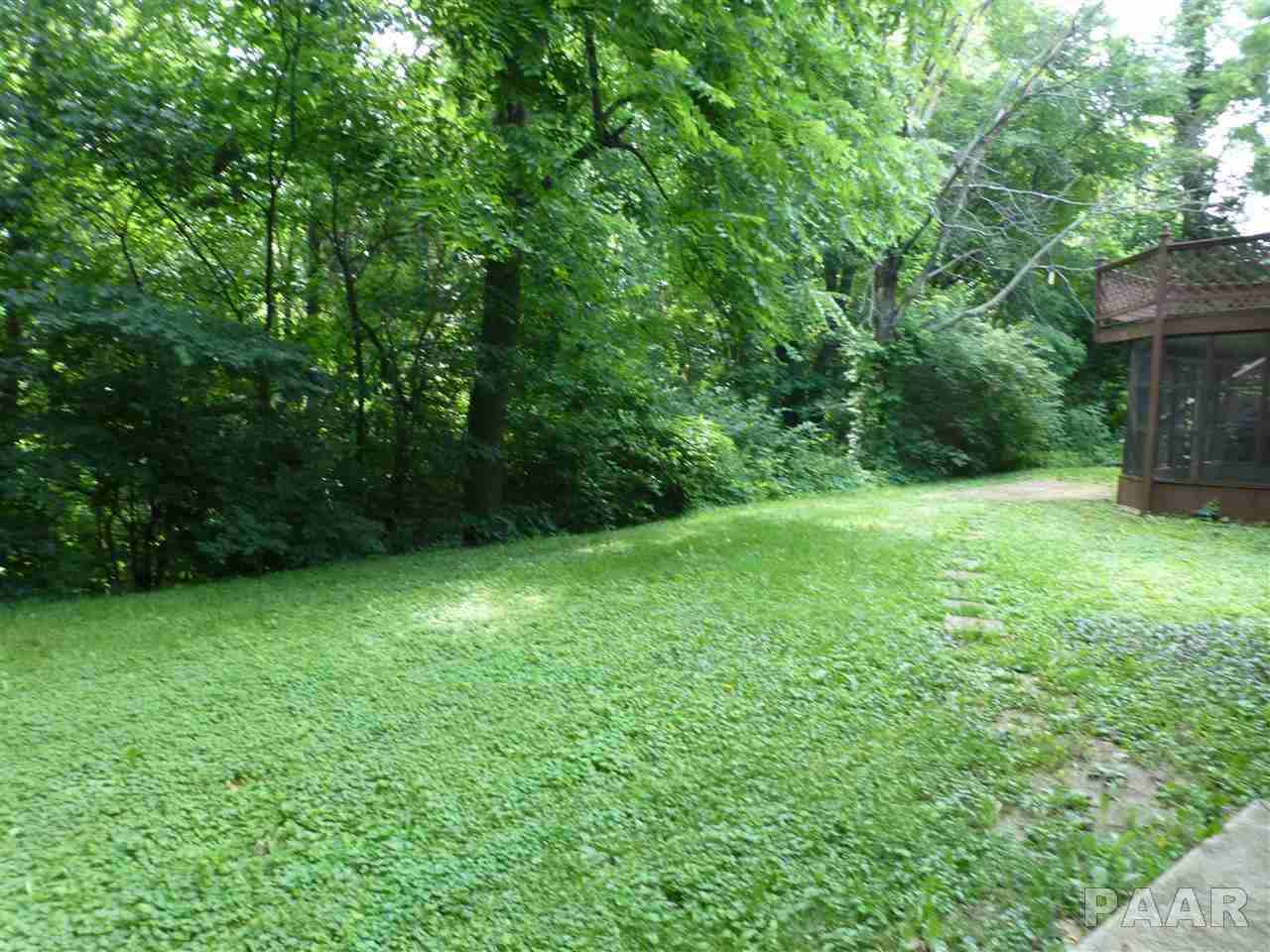 520 Brookview Road East Peoria, IL 61611 - Photo 3 of 23 Gallery Image 3
