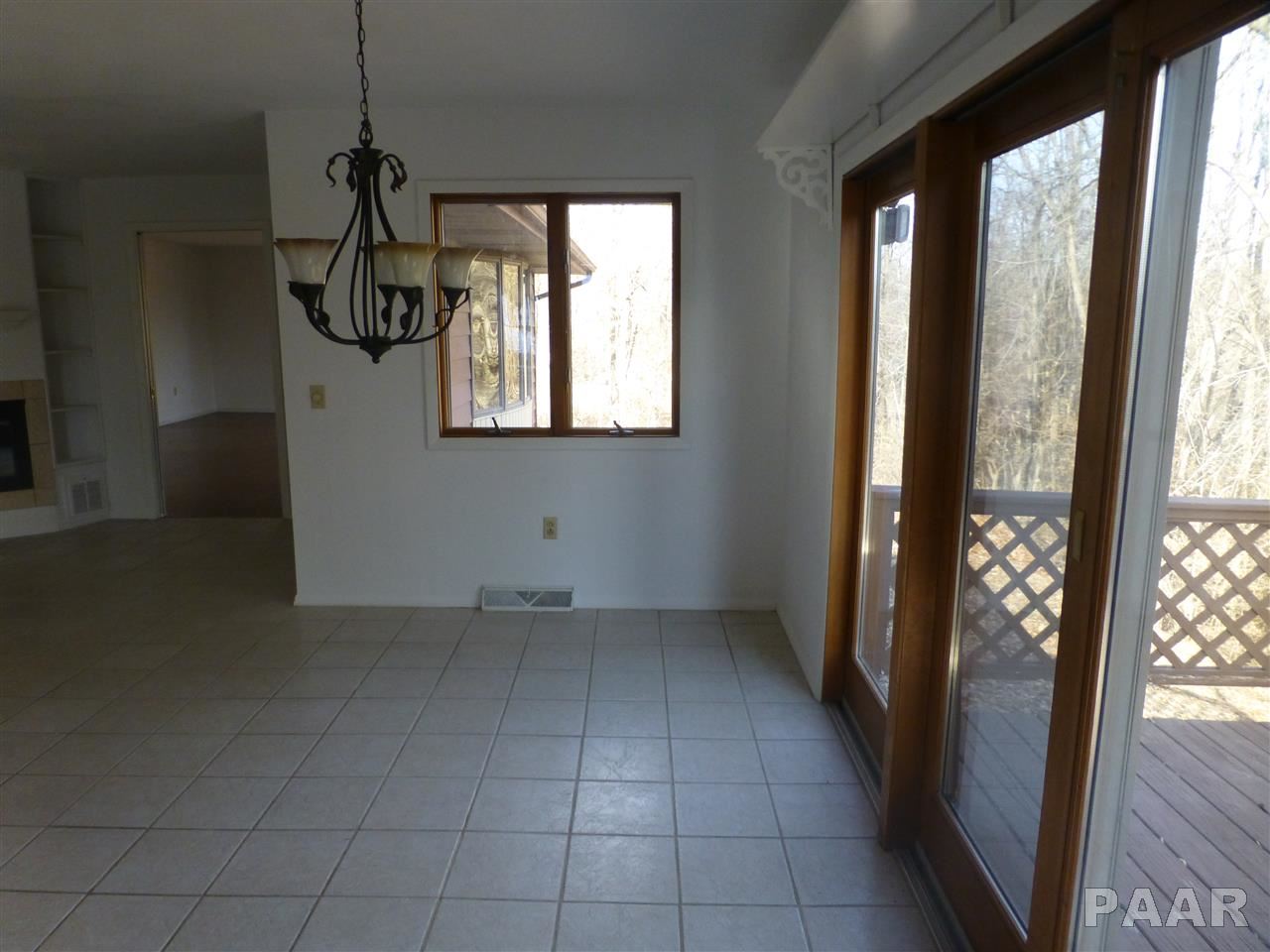 520 Brookview Road East Peoria, IL 61611 - Photo 7 of 23 Gallery Image 7