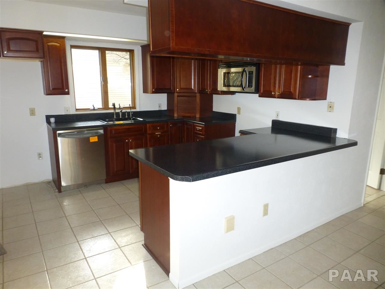 520 Brookview Road East Peoria, IL 61611 - Photo 10 of 23 Gallery Image 10