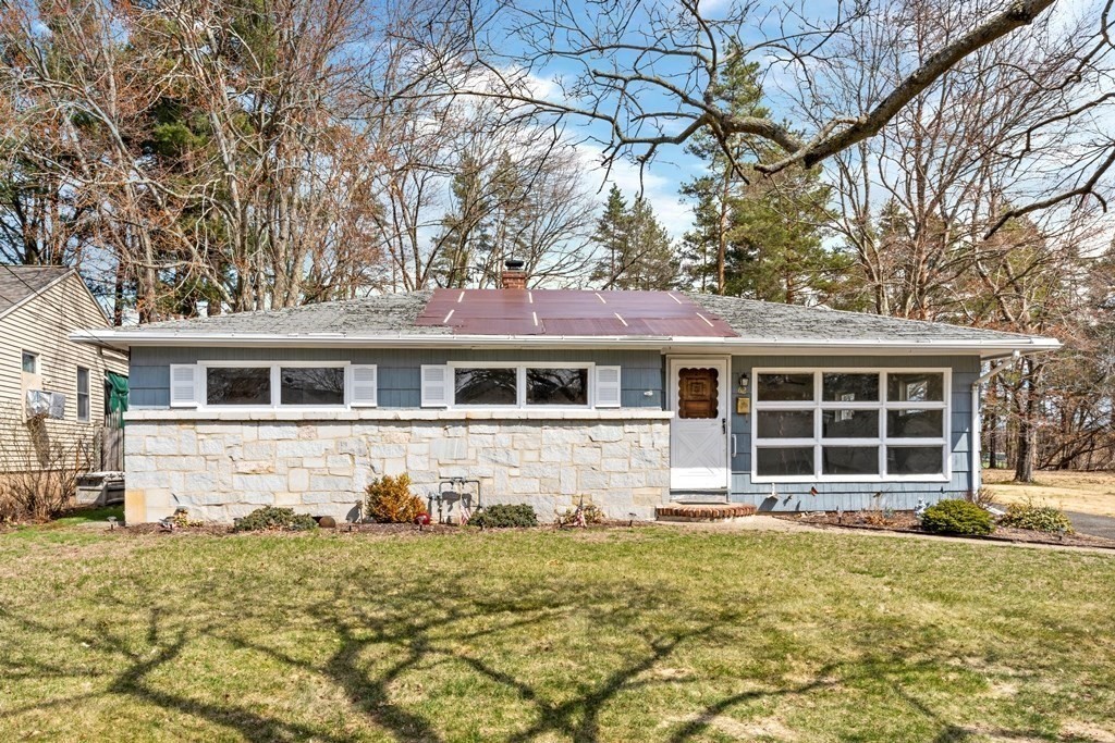 62 Brittany Road Springfield, MA 01151 - Photo 1 of 25