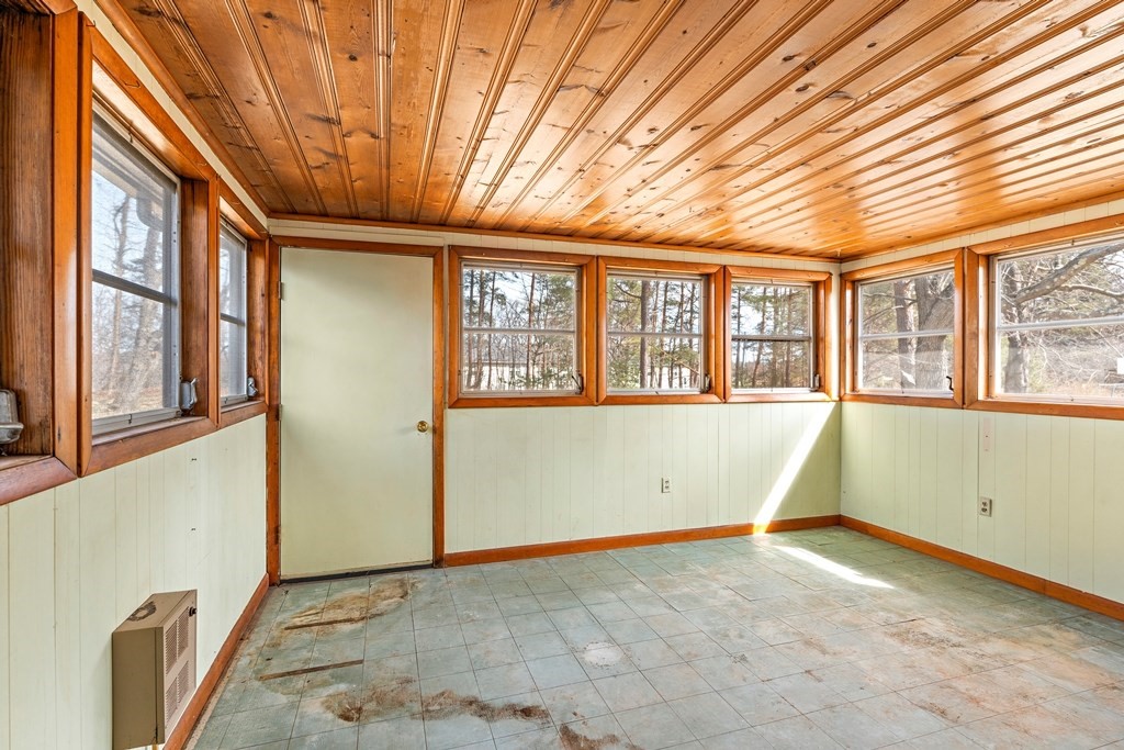 62 Brittany Road Springfield, MA 01151 - Photo 23 of 25