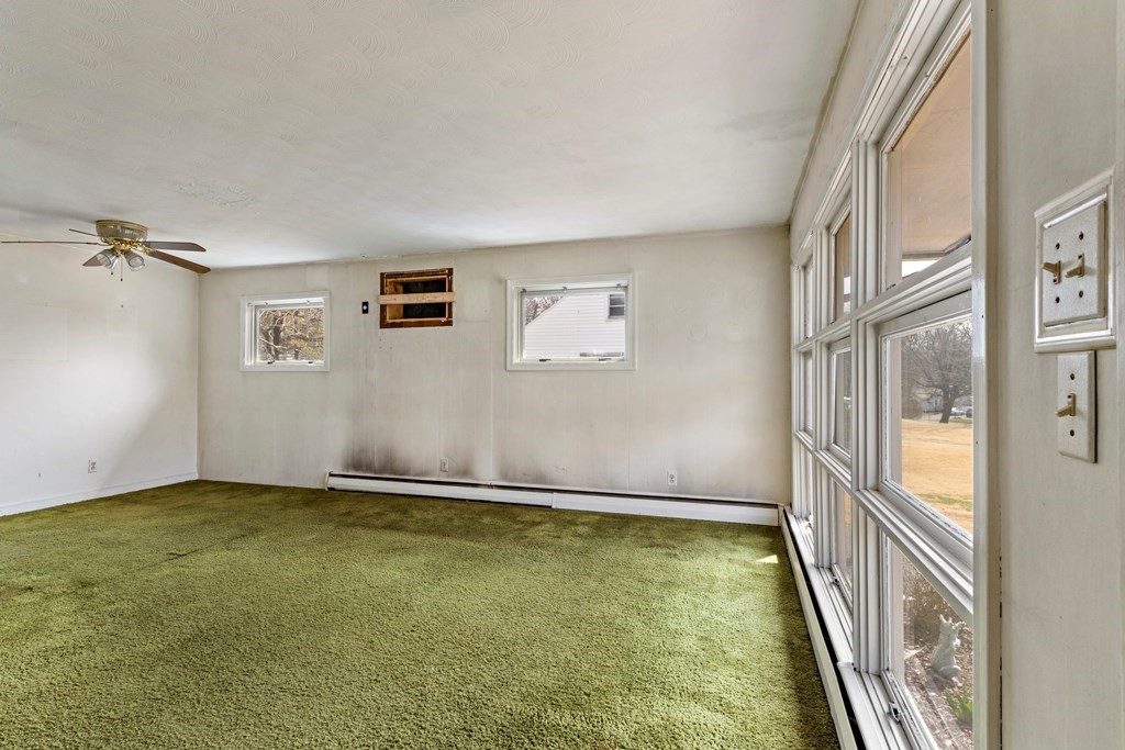 62 Brittany Road Springfield, MA 01151 - Photo 7 of 25