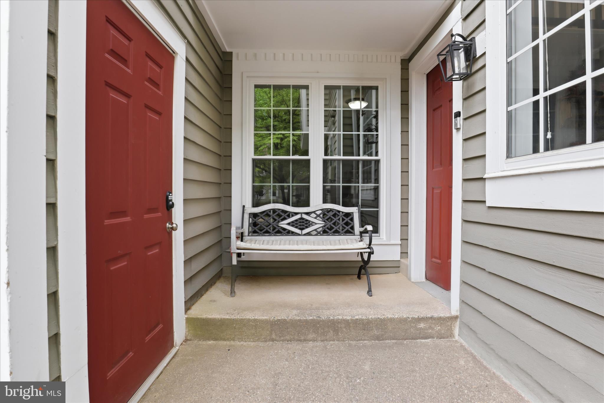11757 Arbor Glen Way Reston, VA 20194 - Photo 6 of 60
