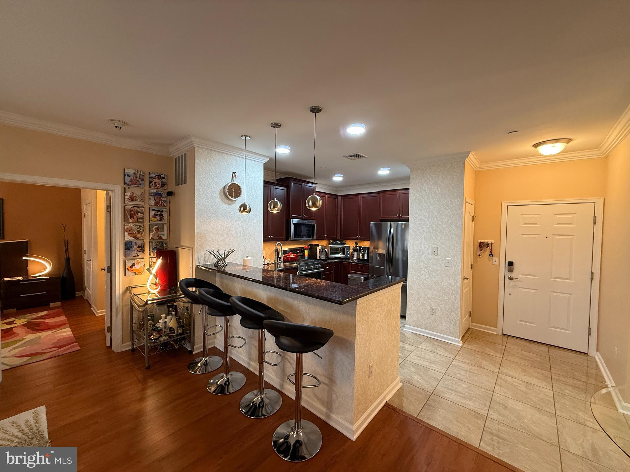 266 Carson Terrace Huntingdon Valley, PA 19006 - Photo 4 of 52