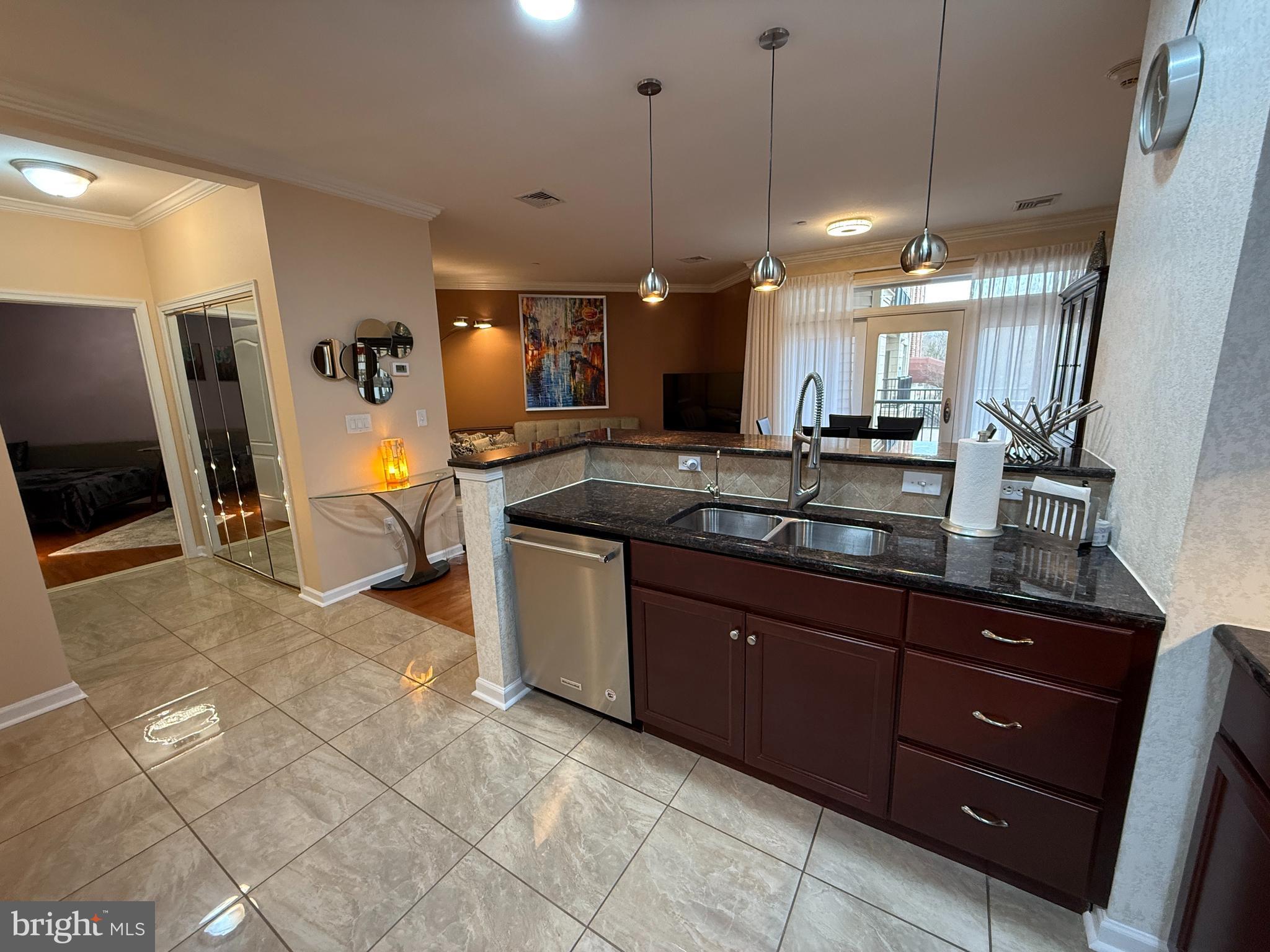 266 Carson Terrace Huntingdon Valley, PA 19006 - Photo 8 of 52