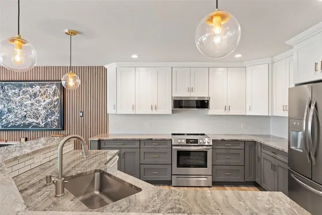 $2,995 | 113 Comet, Lakeway, TX 78734