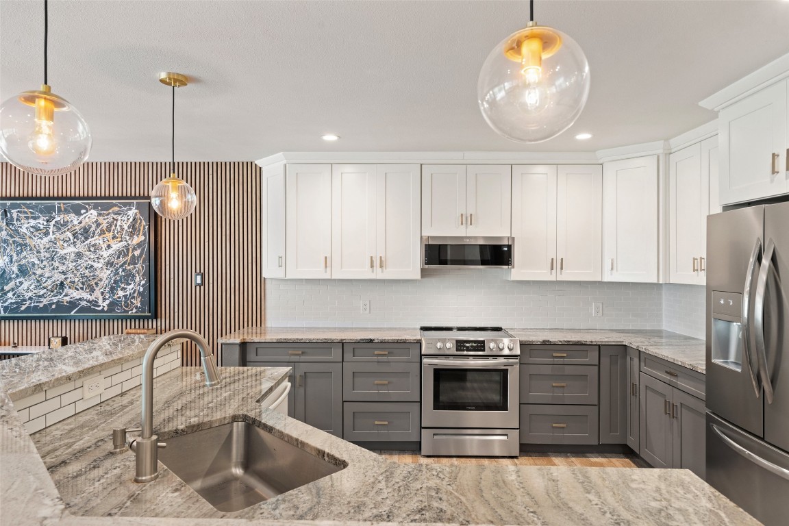 113 Comet Lakeway, TX 78734 - Photo 13 of 31