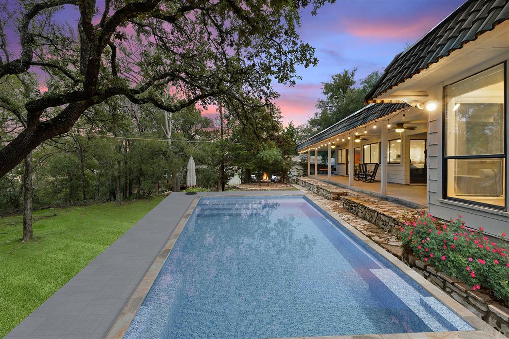 113 Comet Lakeway, TX 78734 - Photo 23 of 31 Room for a pool