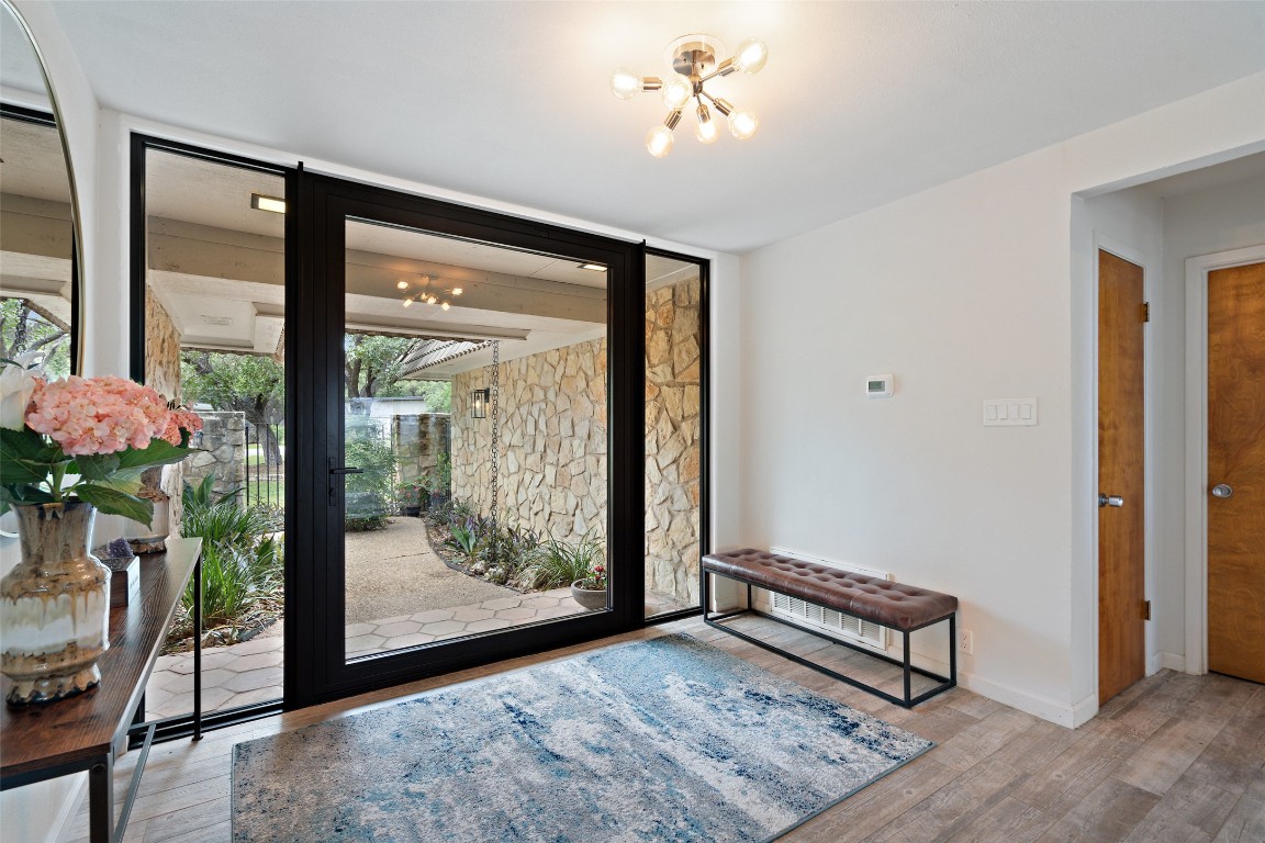 113 Comet Lakeway, TX 78734 - Photo 6 of 31