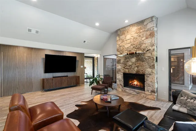 $2,995 | 113 Comet, Lakeway, TX 78734