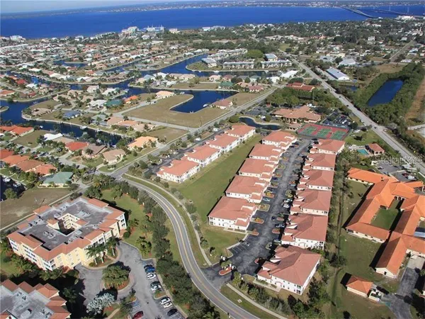$1,800 | 240 West End Drive, Unit 221, Punta Gorda, FL 33950