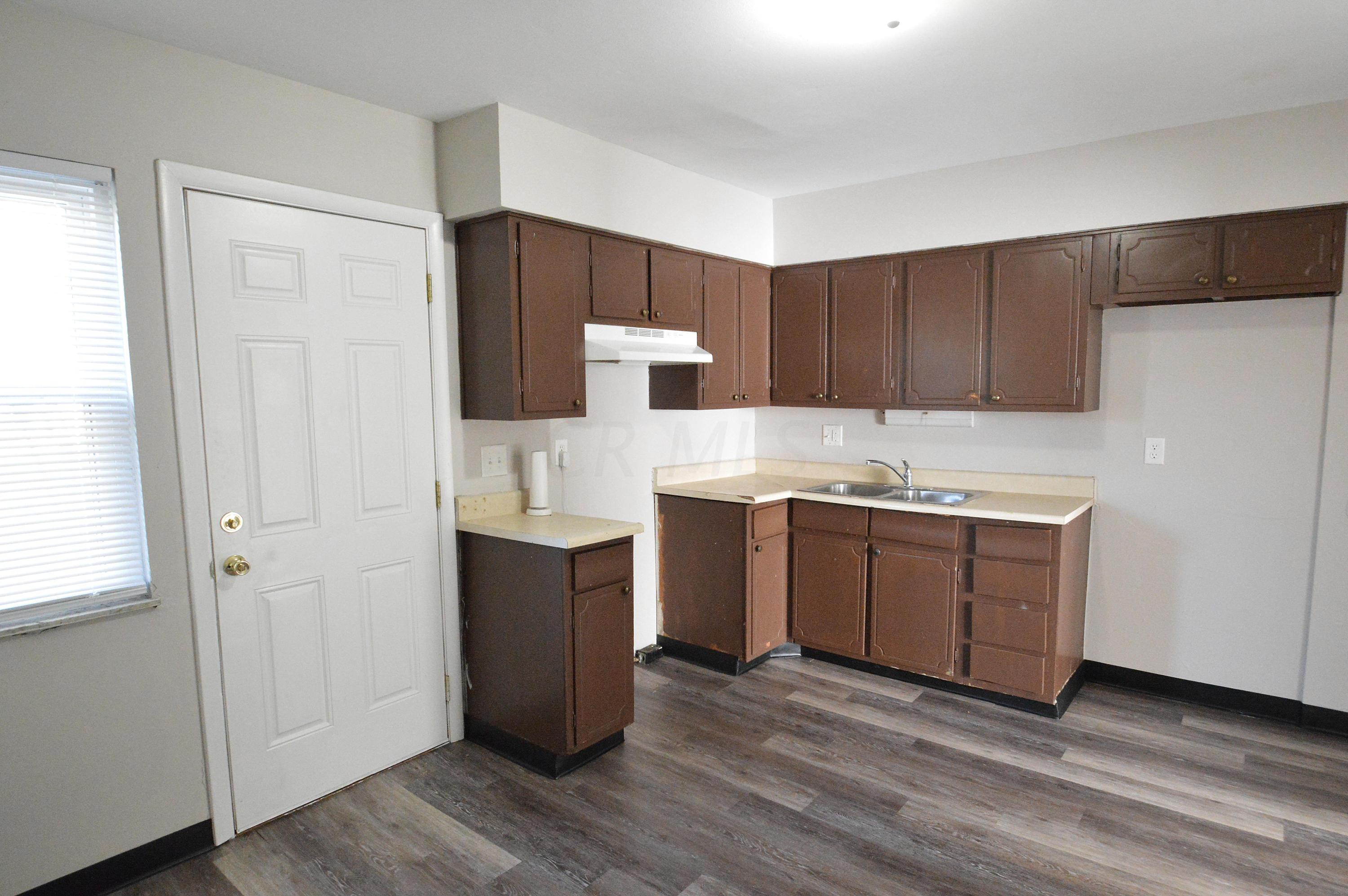 391 Barnett Road Columbus, OH 43213 - Photo 11 of 20 Gallery Image 11