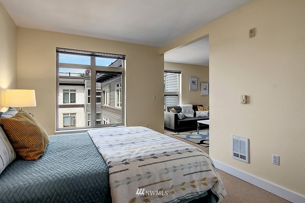 1610 Belmont Avenue, Unit 606 Seattle, WA 98122 - Photo 13 of 20