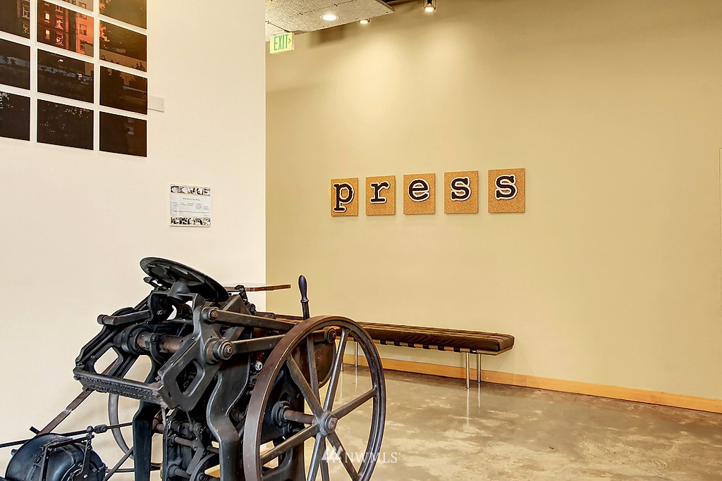 1610 Belmont Avenue, Unit 606 Seattle, WA 98122 - Photo 18 of 20