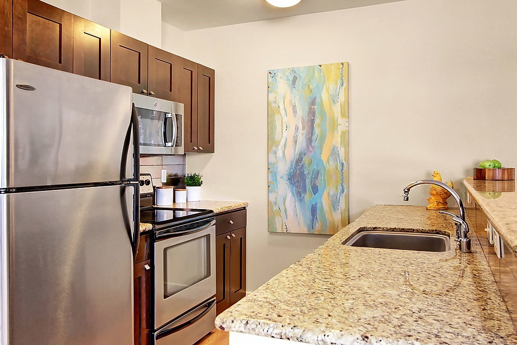 1610 Belmont Avenue, Unit 606 Seattle, WA 98122 - Photo 5 of 20